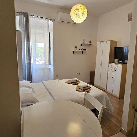 זאדאר Studio Apartment Kiki For 2, Near Old Town & Beach, Free Wifi מראה חיצוני תמונה